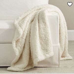 Pottery Barn Fireside Cozy Sherpa Reversible Throw